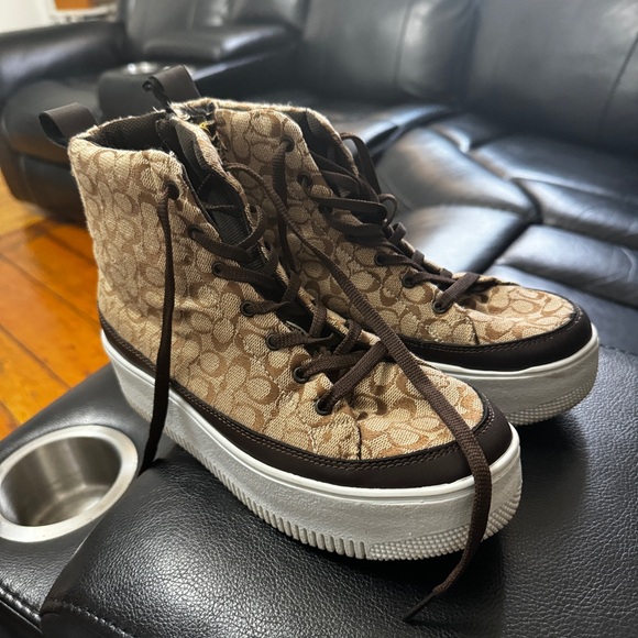 Coach Brown Patterned High-Top Sneakers - Picture 4 of 6